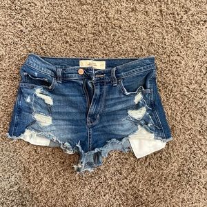 Hollister Vintage Short; Hi- Rise!